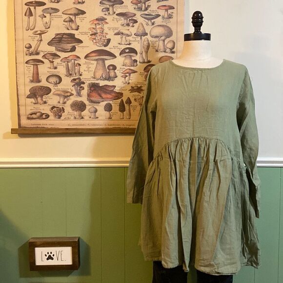 Olive Green Button Back Cotton Blend Tunic - Picture 1 of 4
